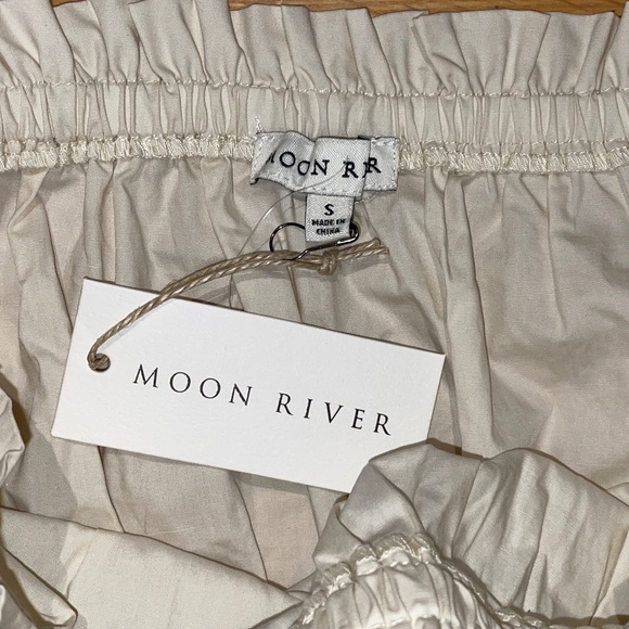 Brand New Moon River Smocked Square Neck Blouse - Picture 5 of 9